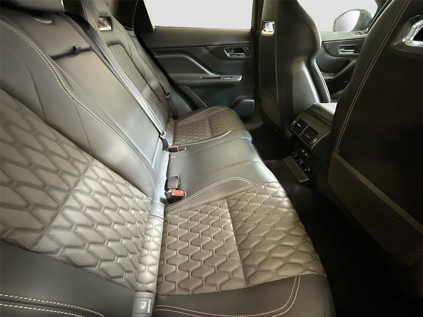 Used 2020 Jaguar F-PACE SVR image 28