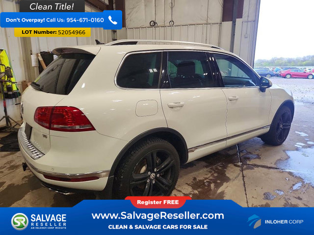 Used 2017 Volkswagen Touareg Executive AWD/4WD image 4