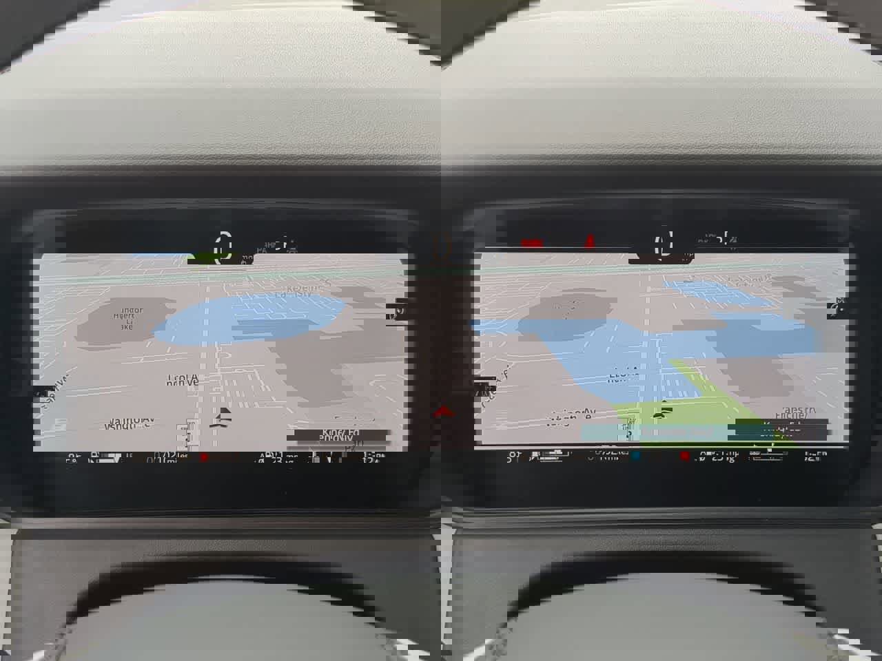 Used 2026 Land Rover Range Rover Velar Dynamic SE image 35