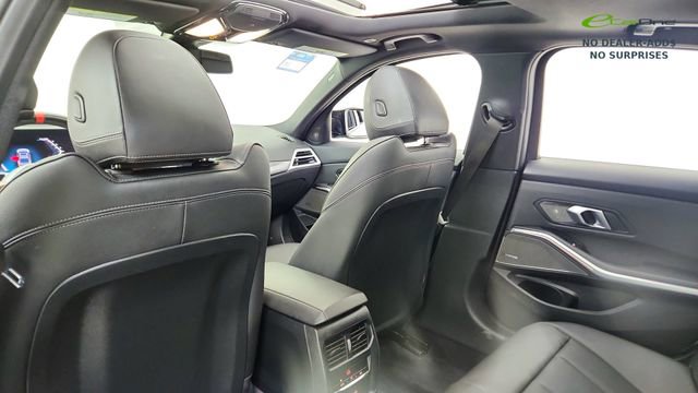 Used 2025 BMW M340i Sedan RWD image 30