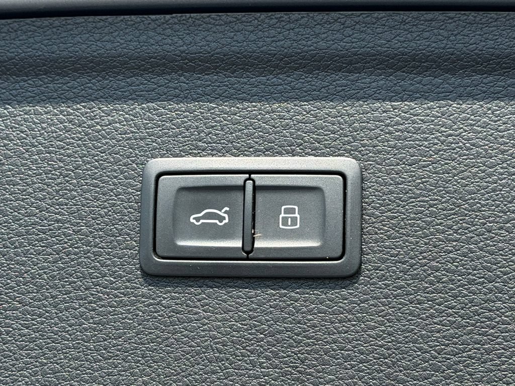 Certified 2023 Audi Q5 2.0T Prestige AWD/4WD image 20