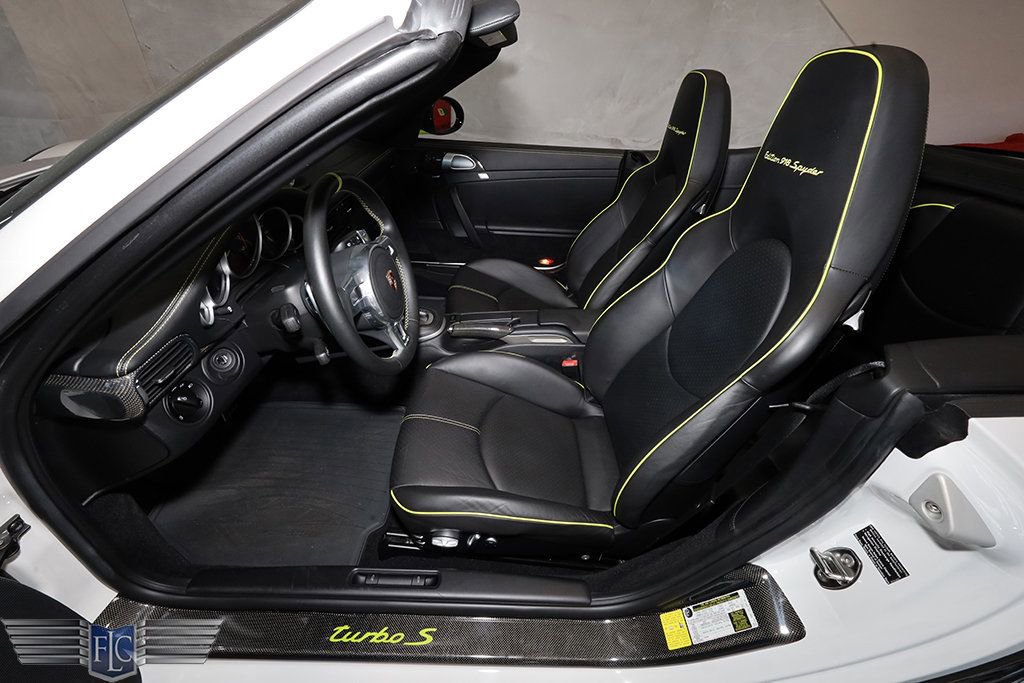 Used 2012 Porsche 911 Turbo image 19