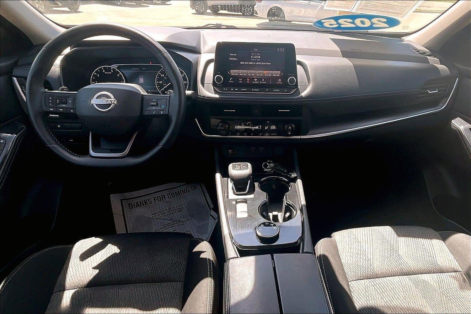Used 2025 Nissan Rogue SV AWD/4WD image 7