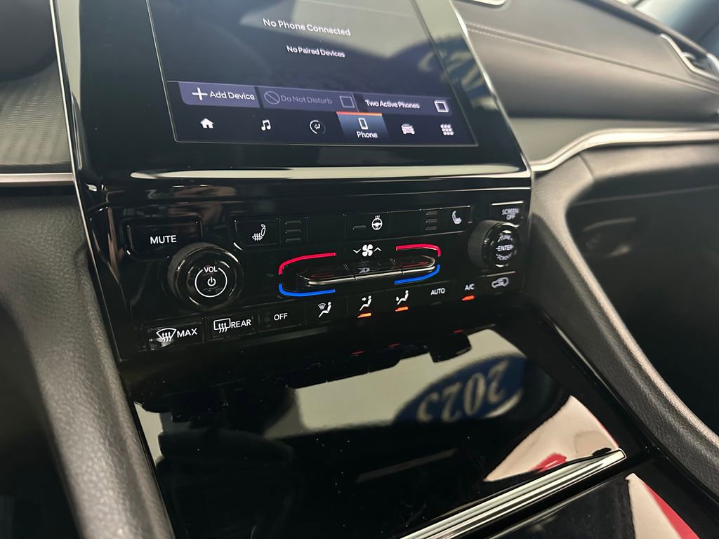 Certified 2023 Jeep Grand Cherokee L Laredo AWD/4WD image 28