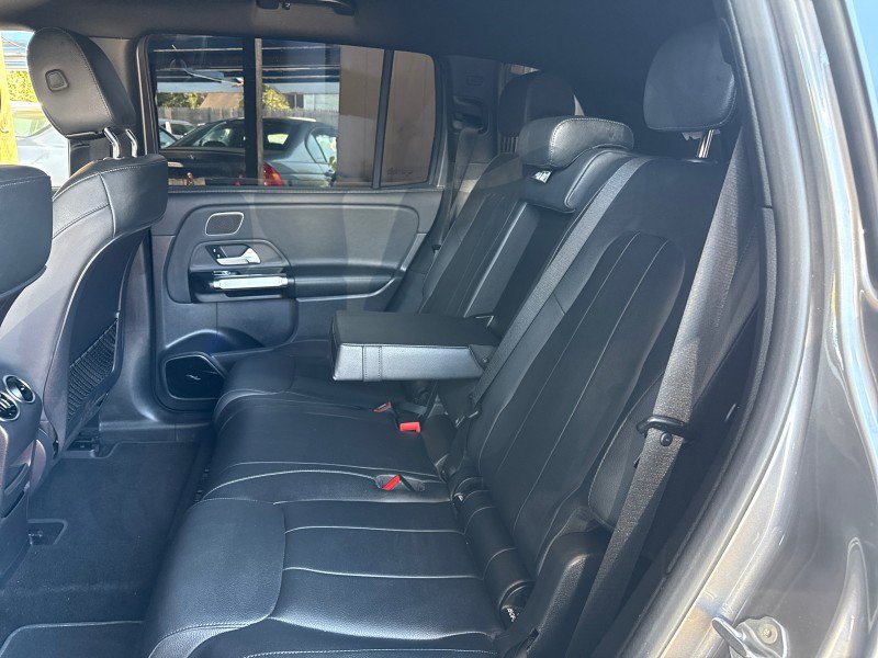 Used 2022 Mercedes-Benz EQB 300 4MATIC image 34