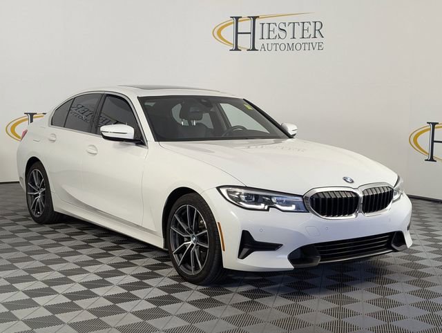 Used 2019 BMW 330i Sedan w/ Convenience Package RWD image 2
