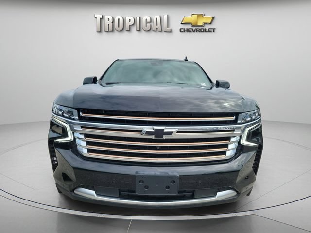 Used 2024 Chevrolet Suburban High Country AWD/4WD image 8