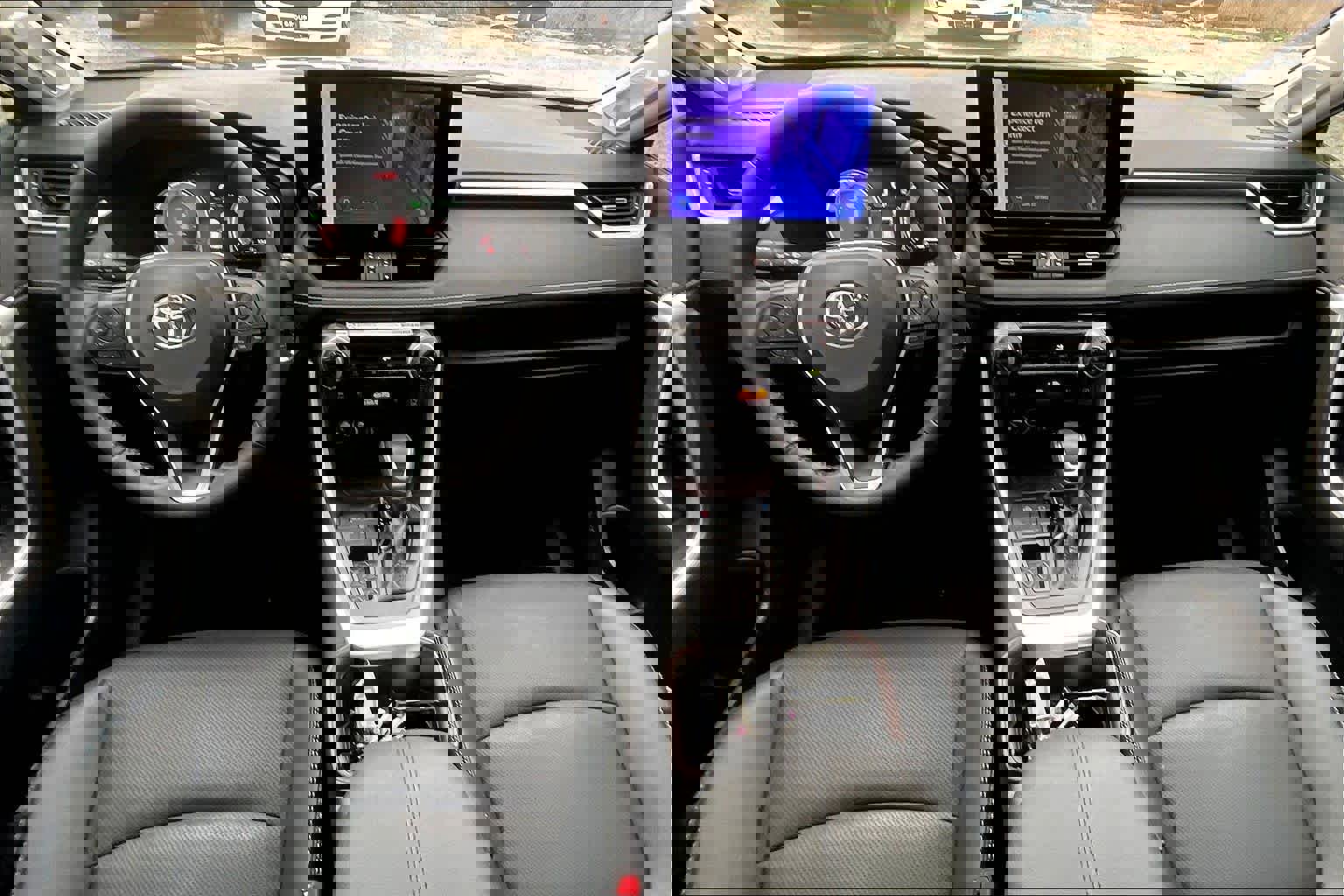 Used 2025 Toyota RAV4 Limited image 16