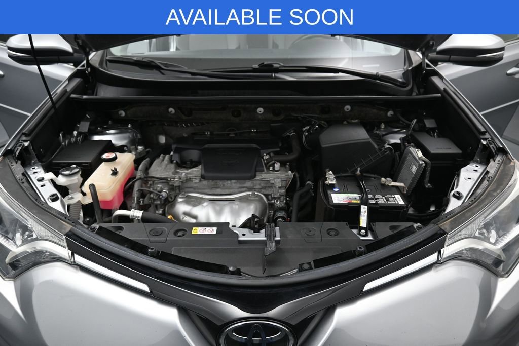Used 2018 Toyota RAV4 XLE w/ Plus Extra Value Package AWD/4WD image 33