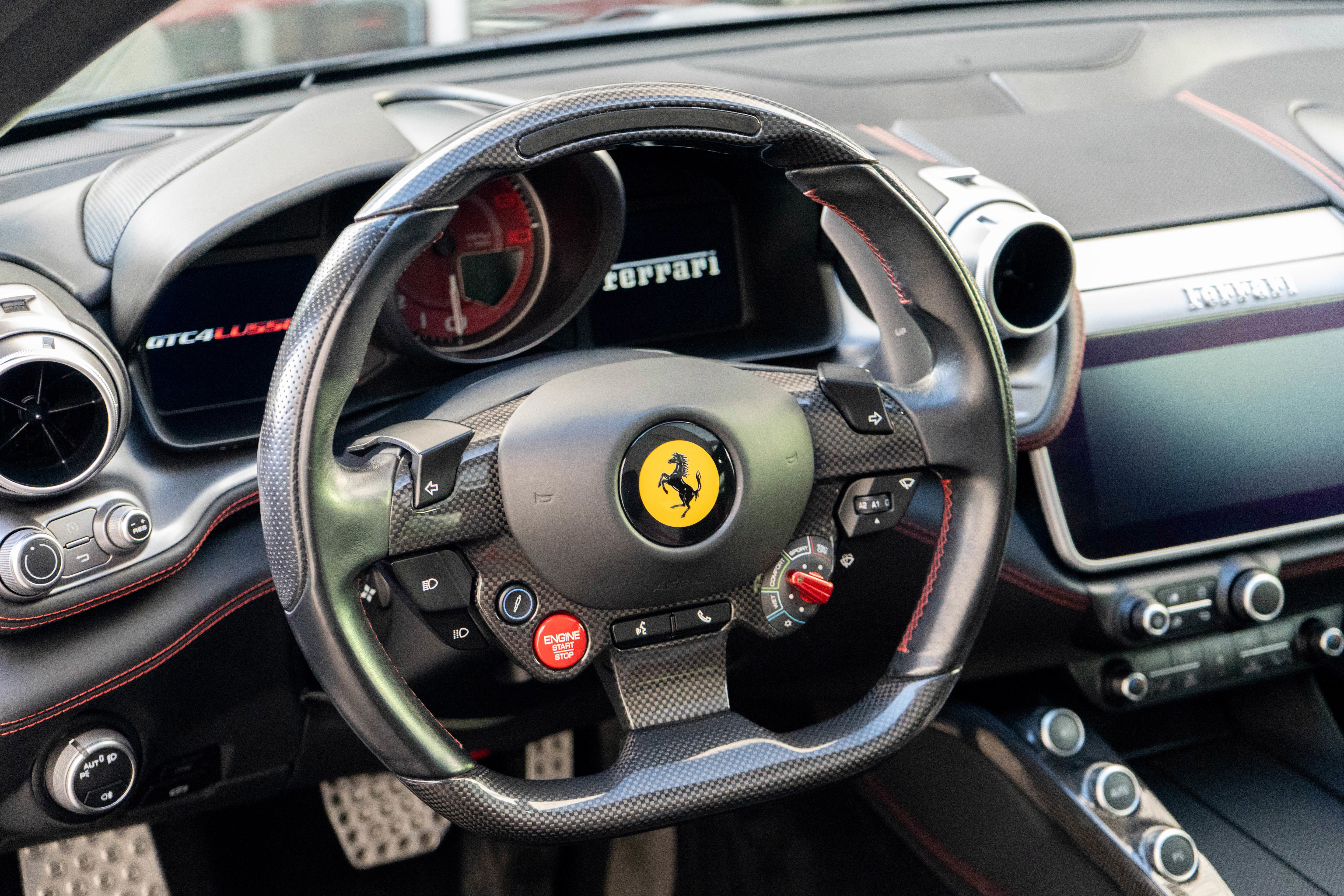 Used 2018 Ferrari GTC4Lusso T RWD image 15