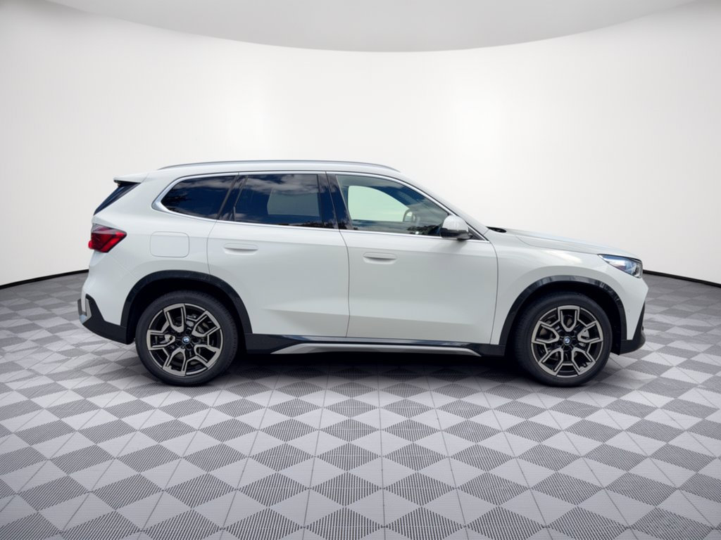 New 2027 BMW X1 xDrive28i AWD/4WD image 8
