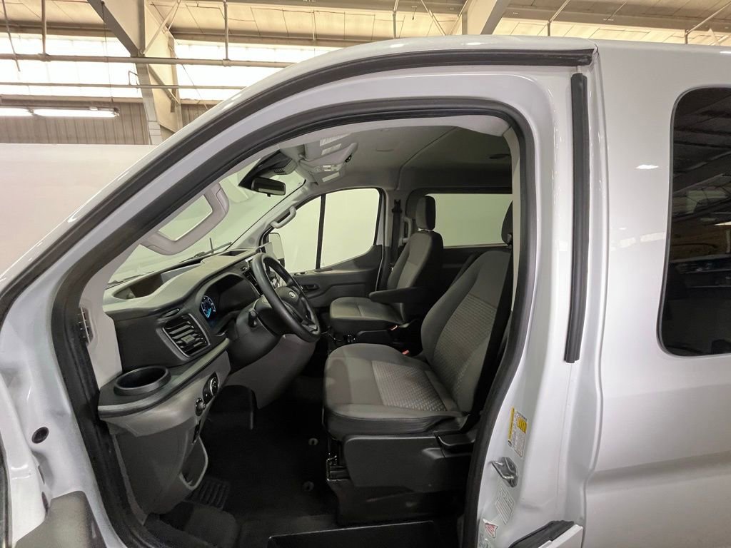 Used 2024 Ford Transit 350 XLT image 17
