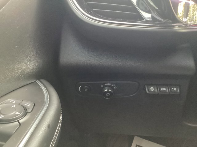 Used 2023 Buick Envision Avenir image 19