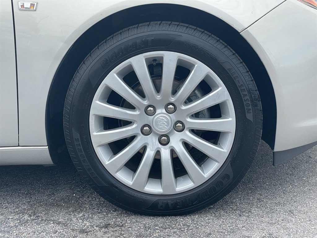 Used 2011 Buick Regal CXL w/ RL3 Preferred Equipment Group FWD image 36