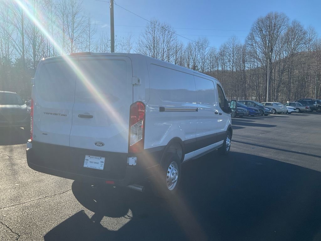 New 2026 Ford Transit 250 Low Roof AWD image 5
