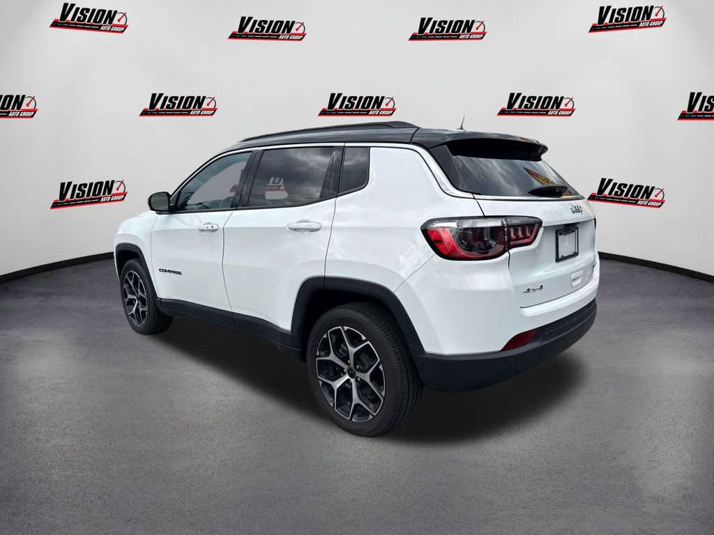 Used 2025 Jeep Compass Limited image 7