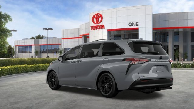 New 2026 Toyota Sienna XLE Woodland Edition AWD/4WD image 9