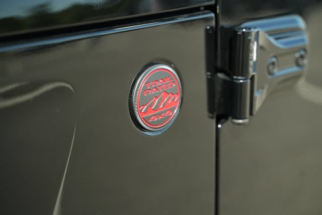 Used 2025 Jeep Gladiator Rubicon AWD/4WD image 40