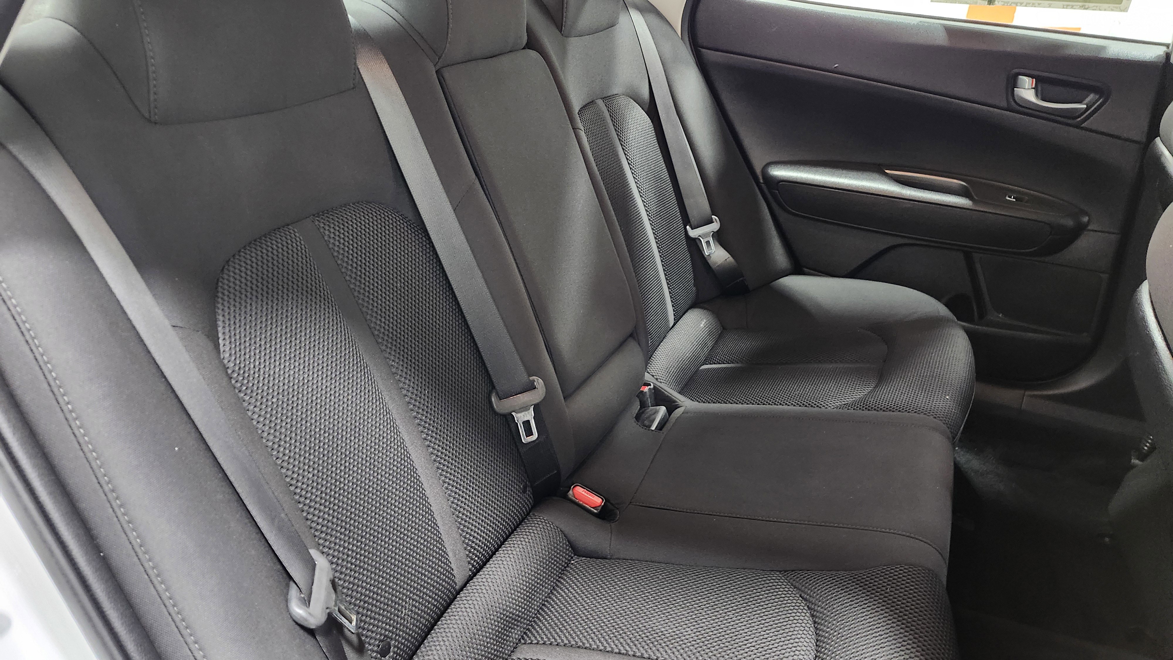 Used 2020 Kia Optima LX image 19