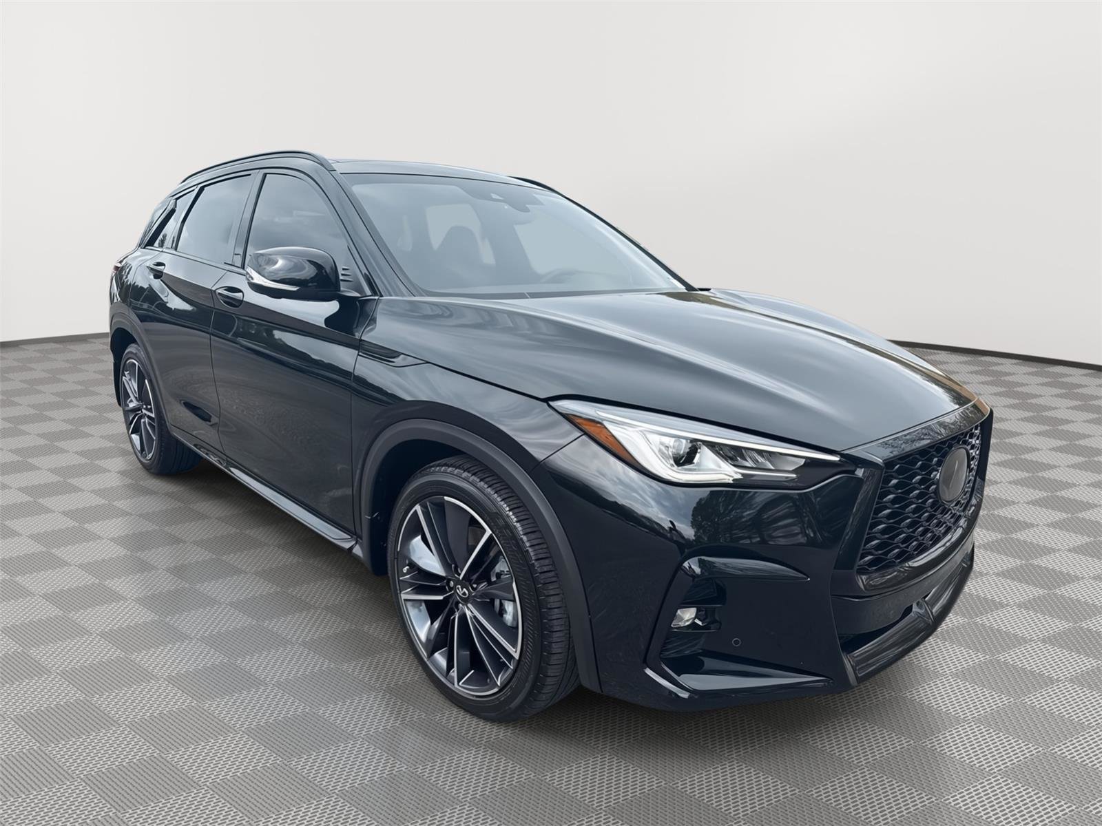 Used 2023 INFINITI QX50 Sport FWD image 4