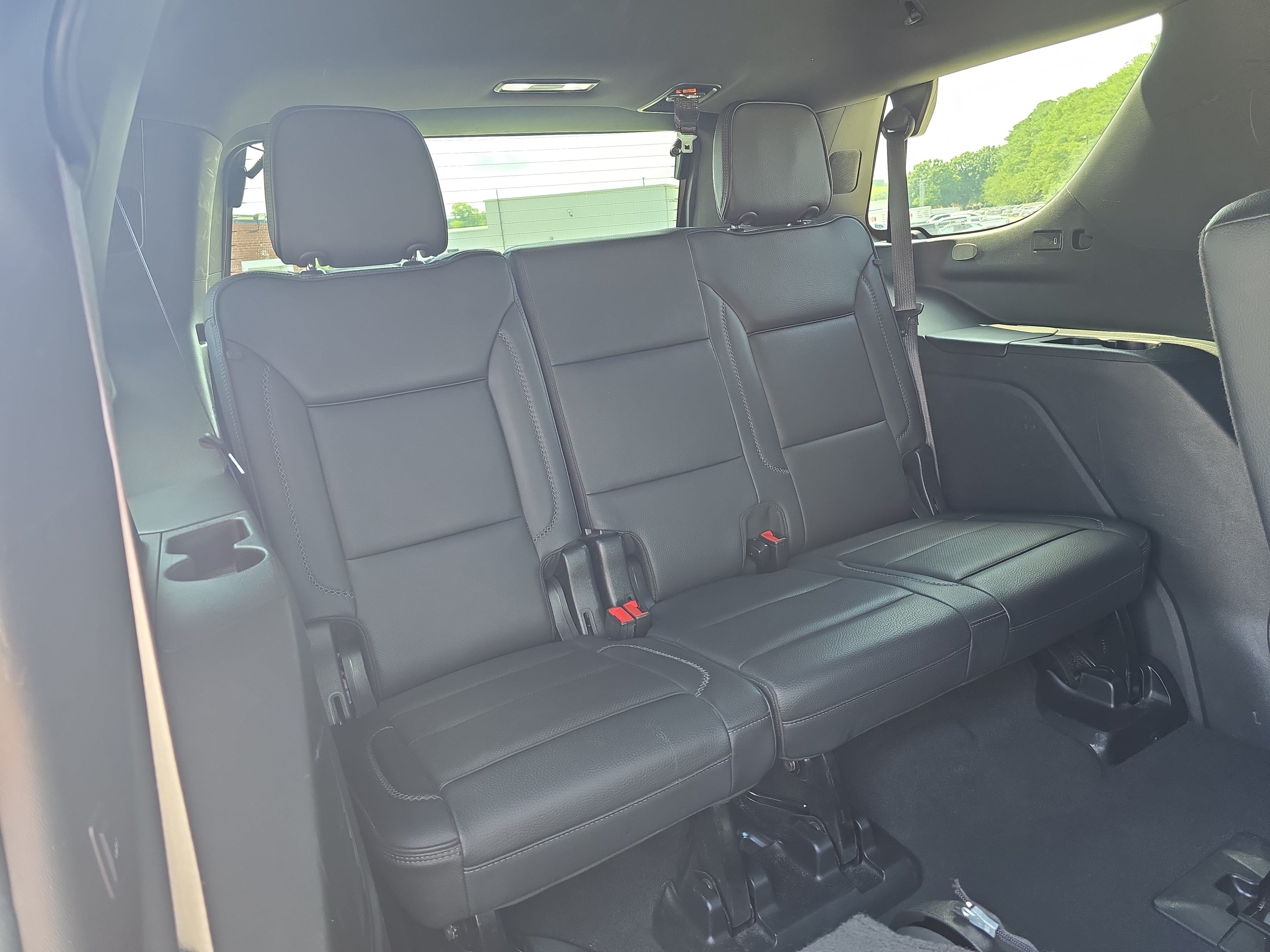 Used 2024 GMC Yukon Denali AWD/4WD image 12