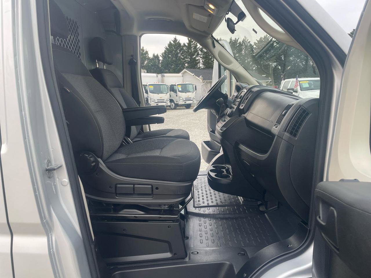 Used 2018 RAM ProMaster 1500 image 13