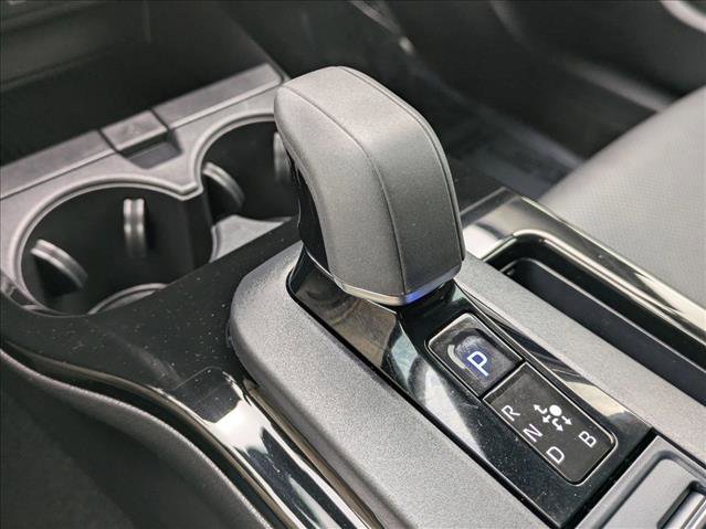 Used 2024 Toyota Prius Limited w/ Limited Premium Package FWD image 12