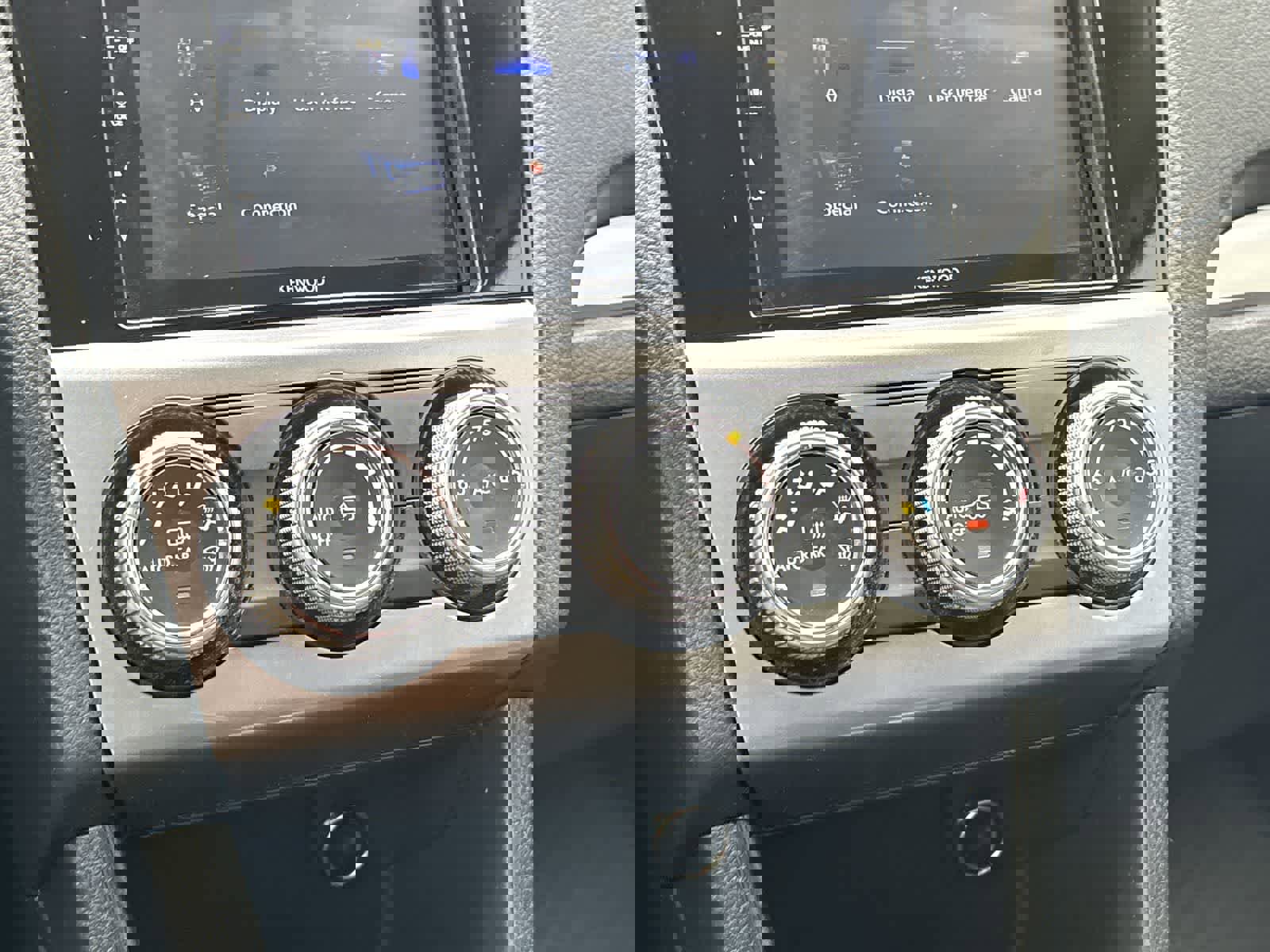 Used 2015 Subaru Crosstrek 2.0i Limited image 16