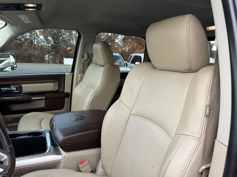 Used 2016 RAM 1500 Laramie w/ Convenience Group AWD/4WD image 29