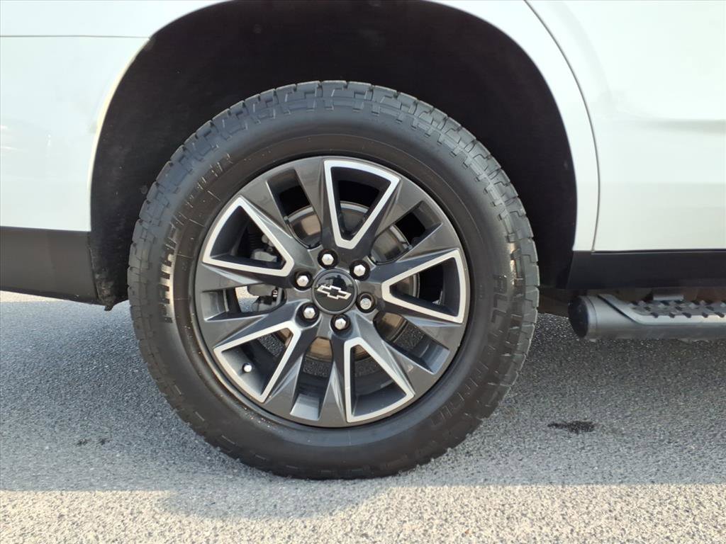 Used 2023 Chevrolet Tahoe Z71 w/ Z71 Off-Road Package image 25
