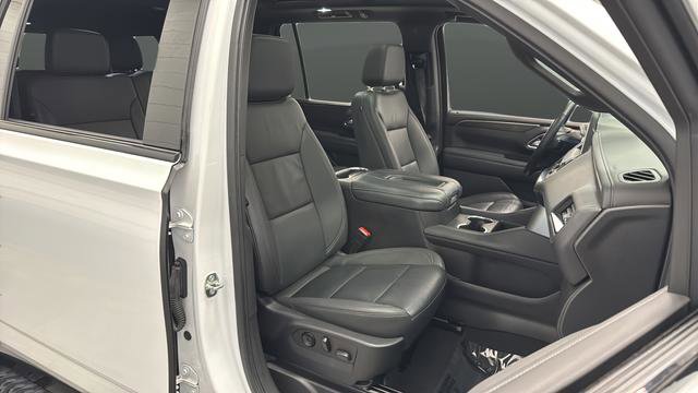 Used 2022 Chevrolet Suburban Z71 w/ Z71 Off-Road Package AWD/4WD image 24