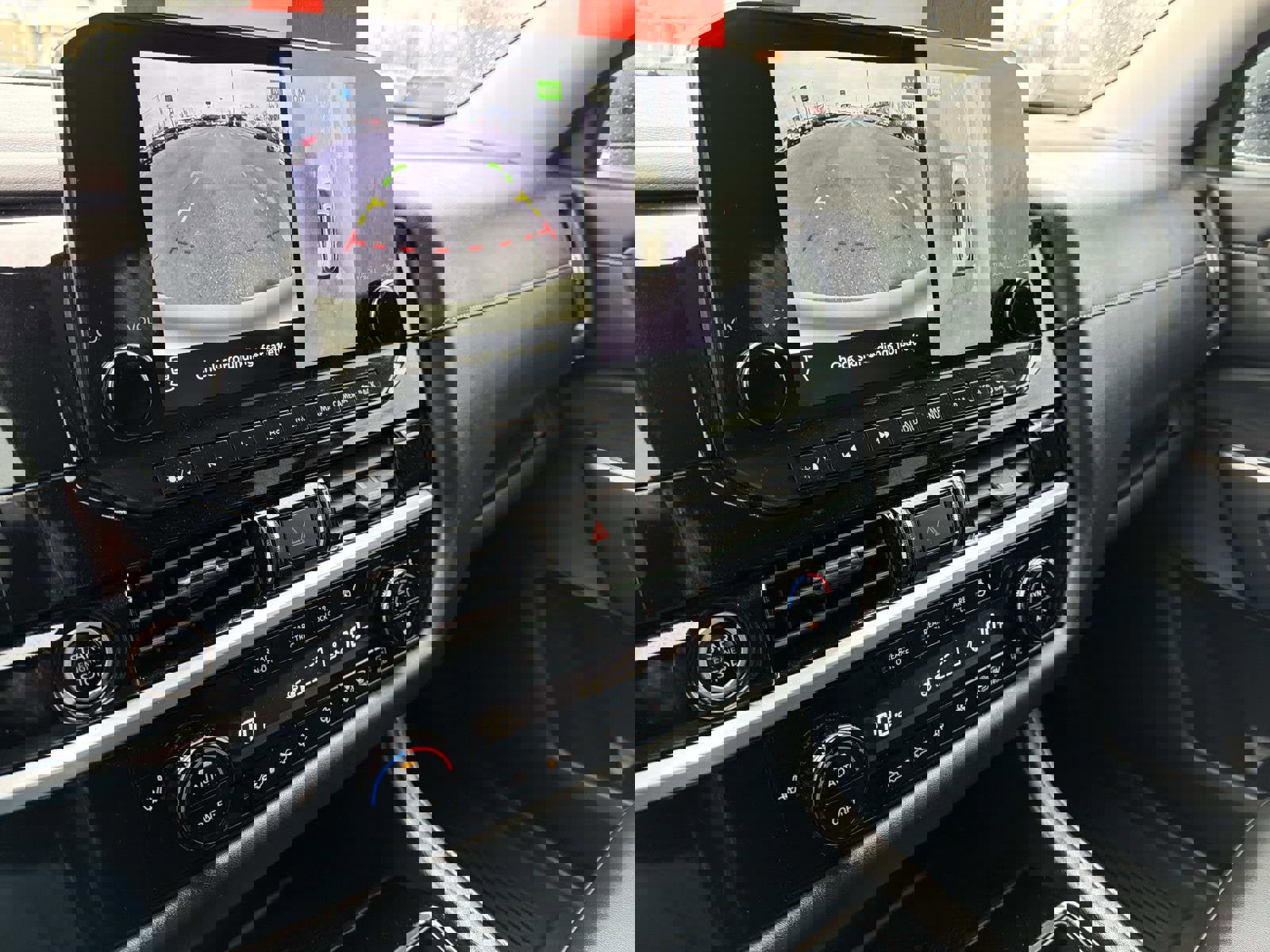 Used 2023 Nissan Pathfinder SL image 8