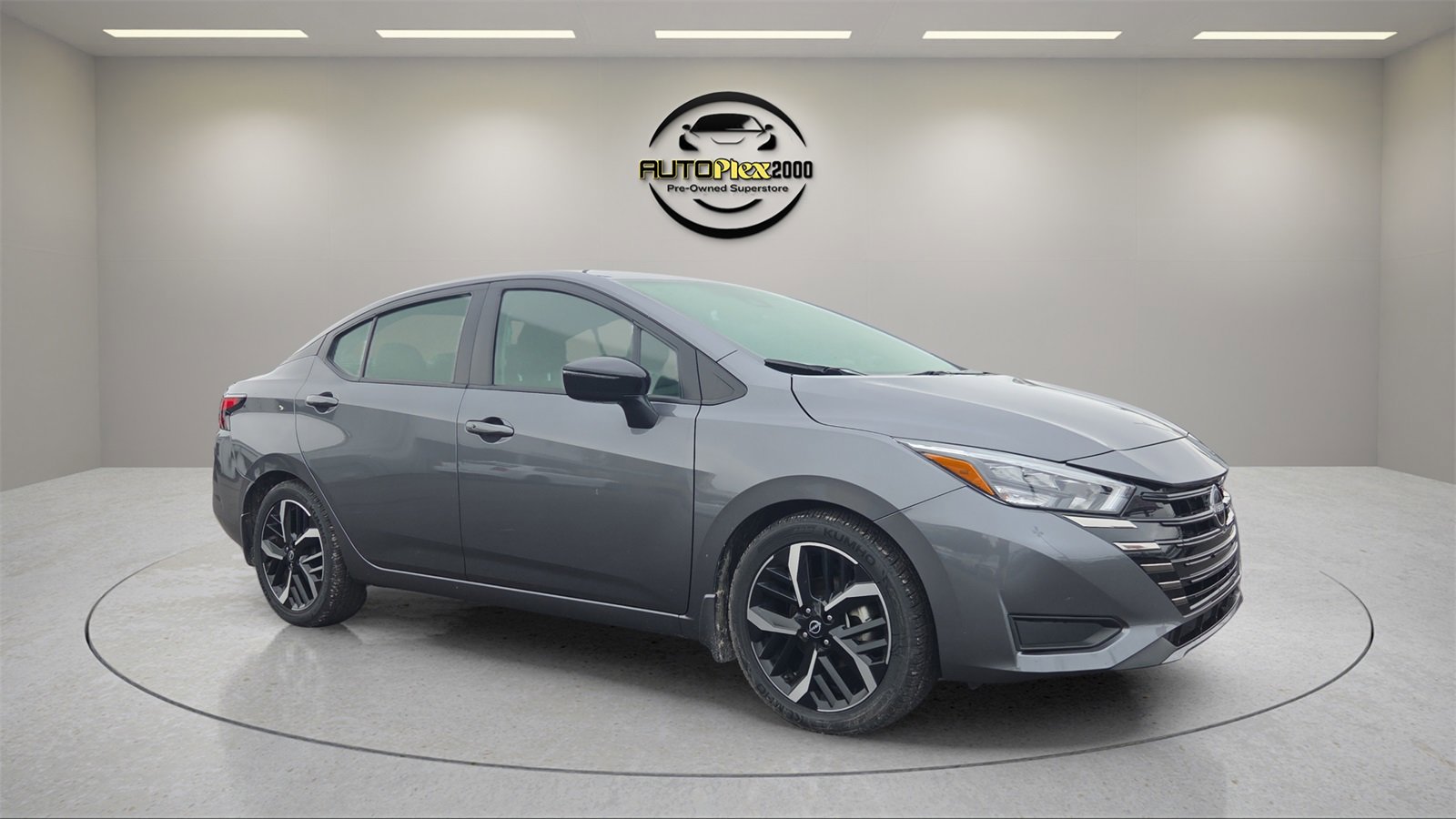 Used 2023 Nissan Versa SR w/ Trunk Package