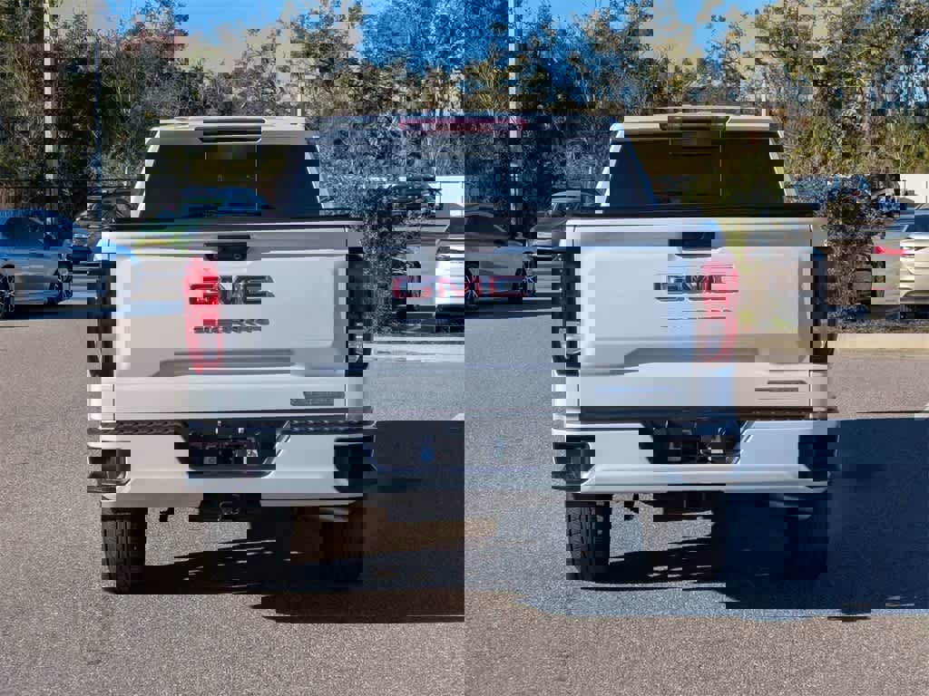 Used 2025 GMC Sierra 1500 Elevation w/ Preferred Package image 4