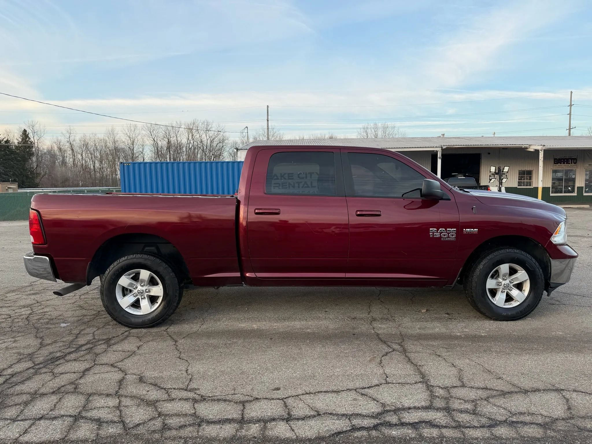 Used 2020 RAM 1500 Classic SLT image 4