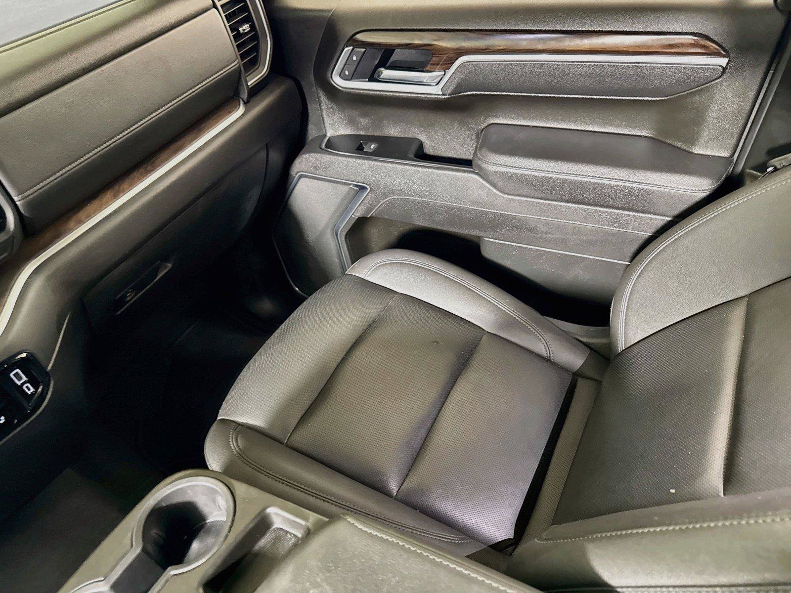 Certified 2025 GMC Sierra 1500 SLT RWD image 21