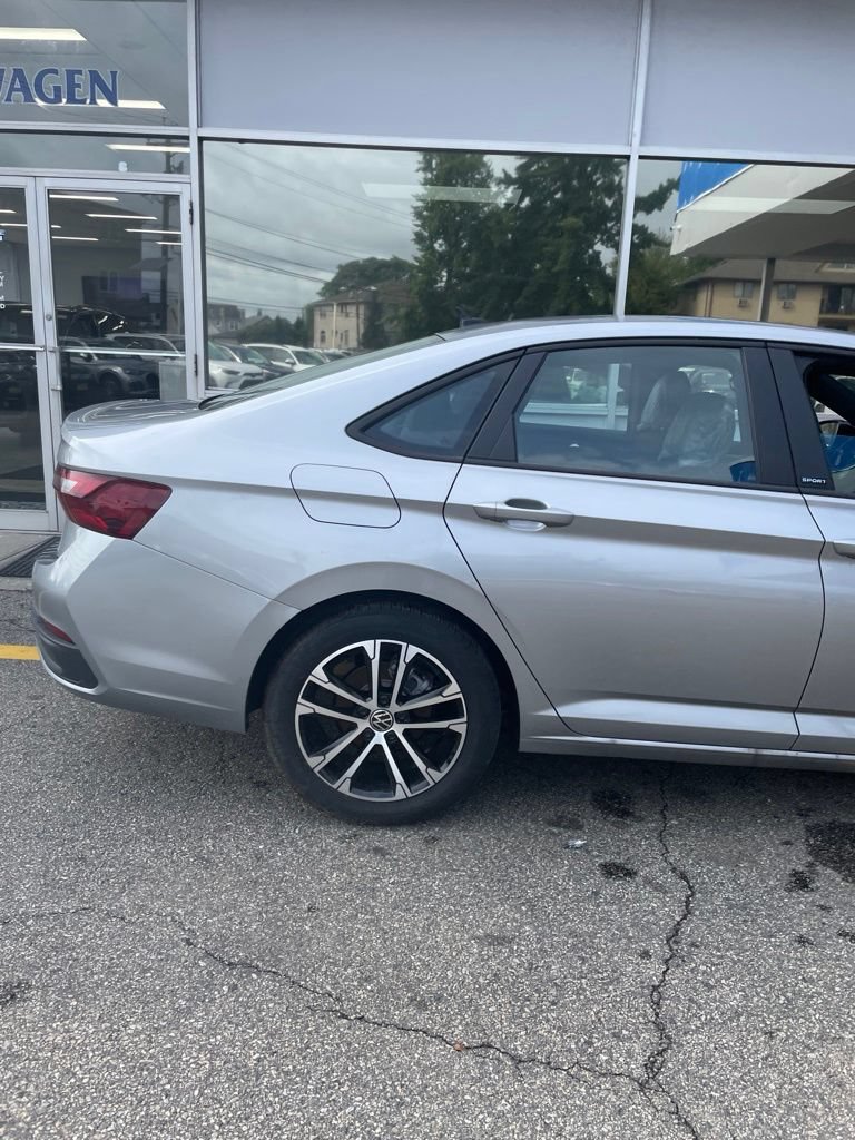 New 2026 Volkswagen Jetta Sport FWD image 9