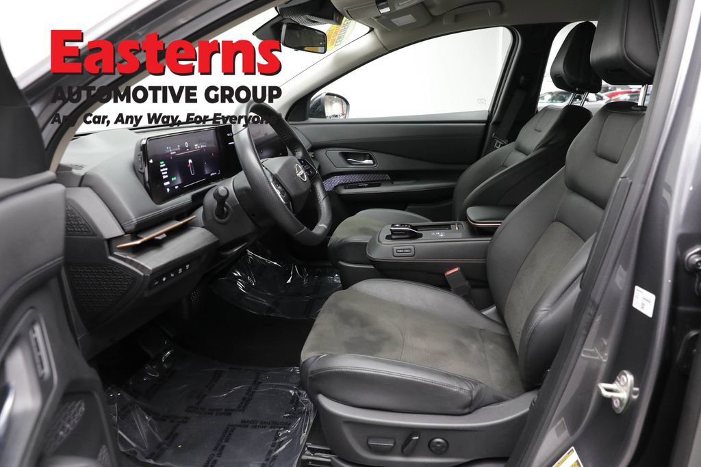 Used 2023 Nissan Ariya FWD image 13