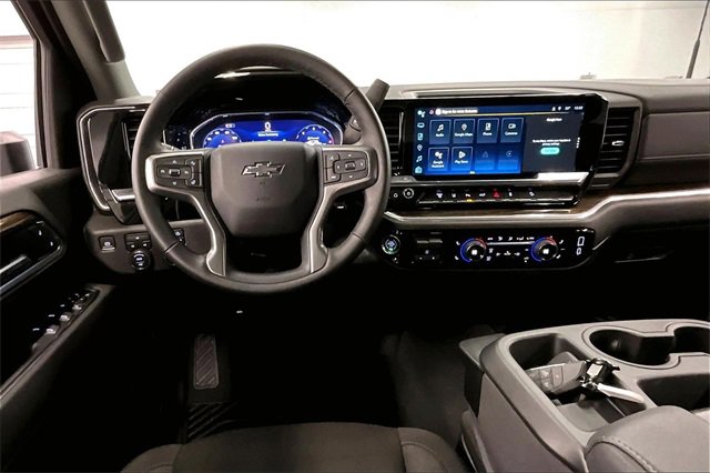Used 2025 Chevrolet Silverado 2500 LT w/ Trail Boss Package image 5