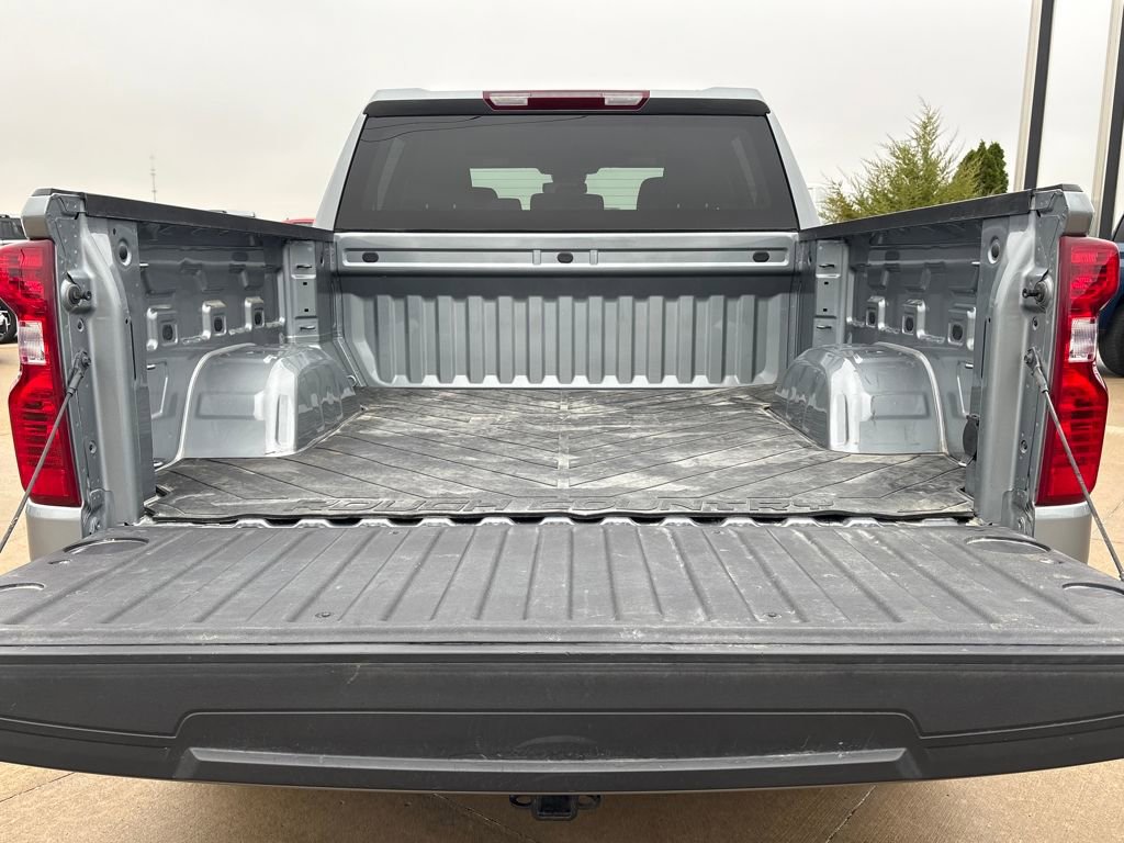 Used 2024 Chevrolet Silverado 1500 Custom image 27