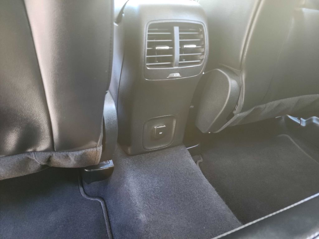 Used 2020 Ford Escape SEL image 30