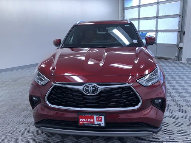 New 2026 Toyota Highlander Platinum image 14