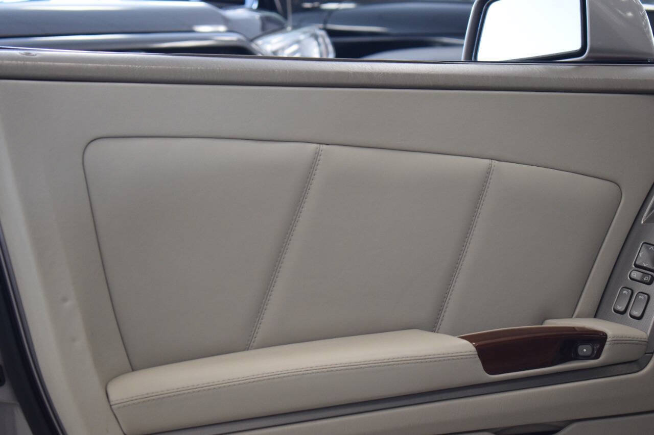 Used 2005 Cadillac XLR RWD image 51