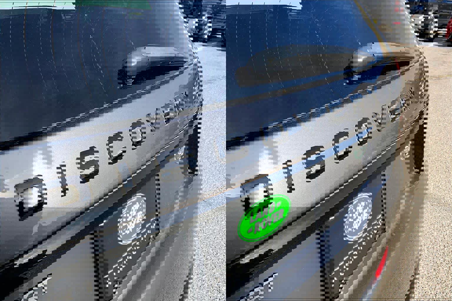 Certified 2019 Land Rover Discovery Sport SE image 29