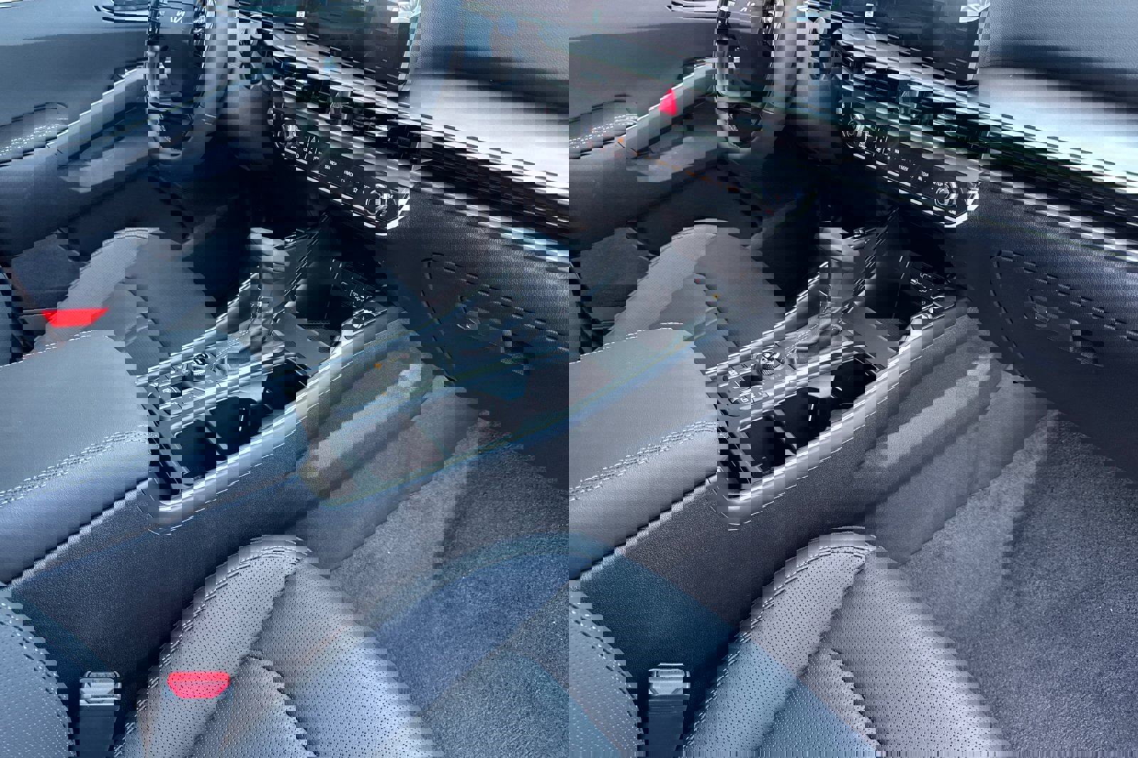 New 2026 Kia Sorento EX image 17