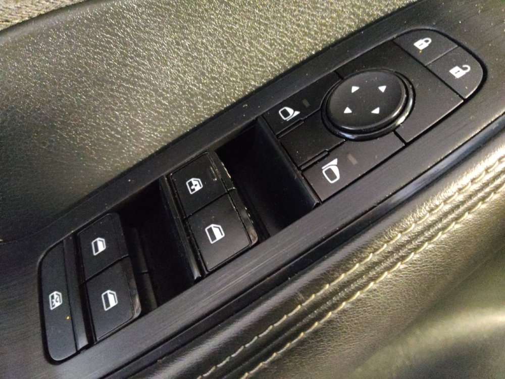 Used 2021 Nissan Rogue SV image 27