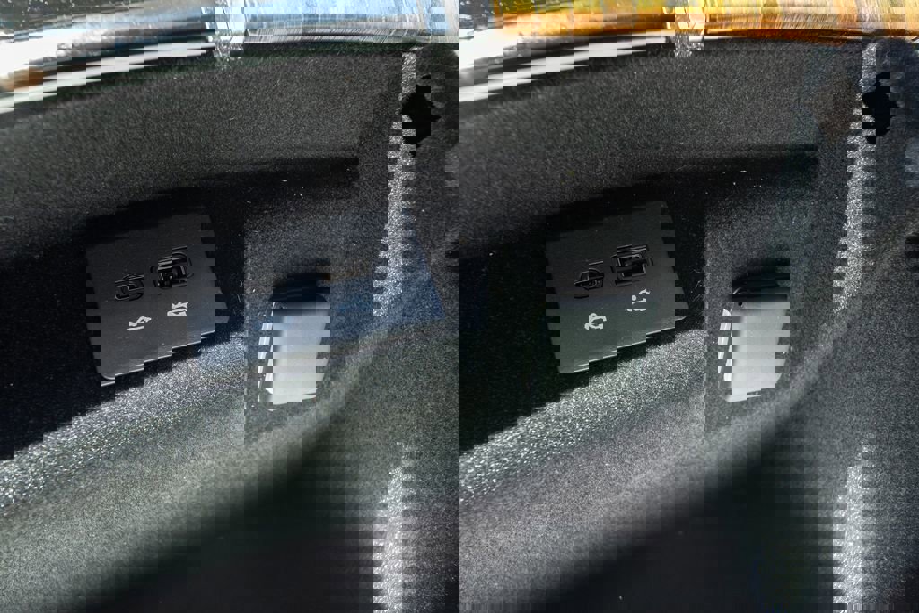 Certified 2025 Cadillac Escalade Sport Platinum w/ LPO, ONYX Package image 22