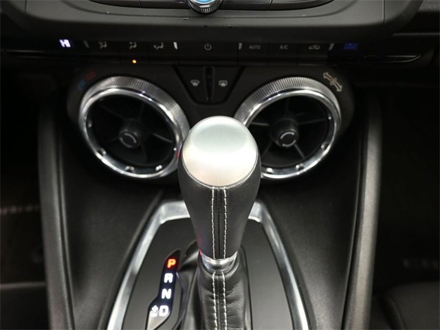 Used 2018 Chevrolet Camaro LT w/ Technology Package image 9
