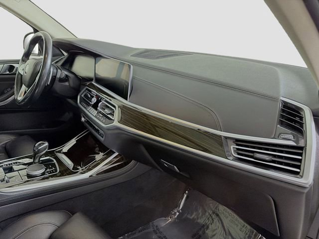 Used 2020 BMW X7 xDrive40i w/ Cold Weather Package AWD/4WD image 31