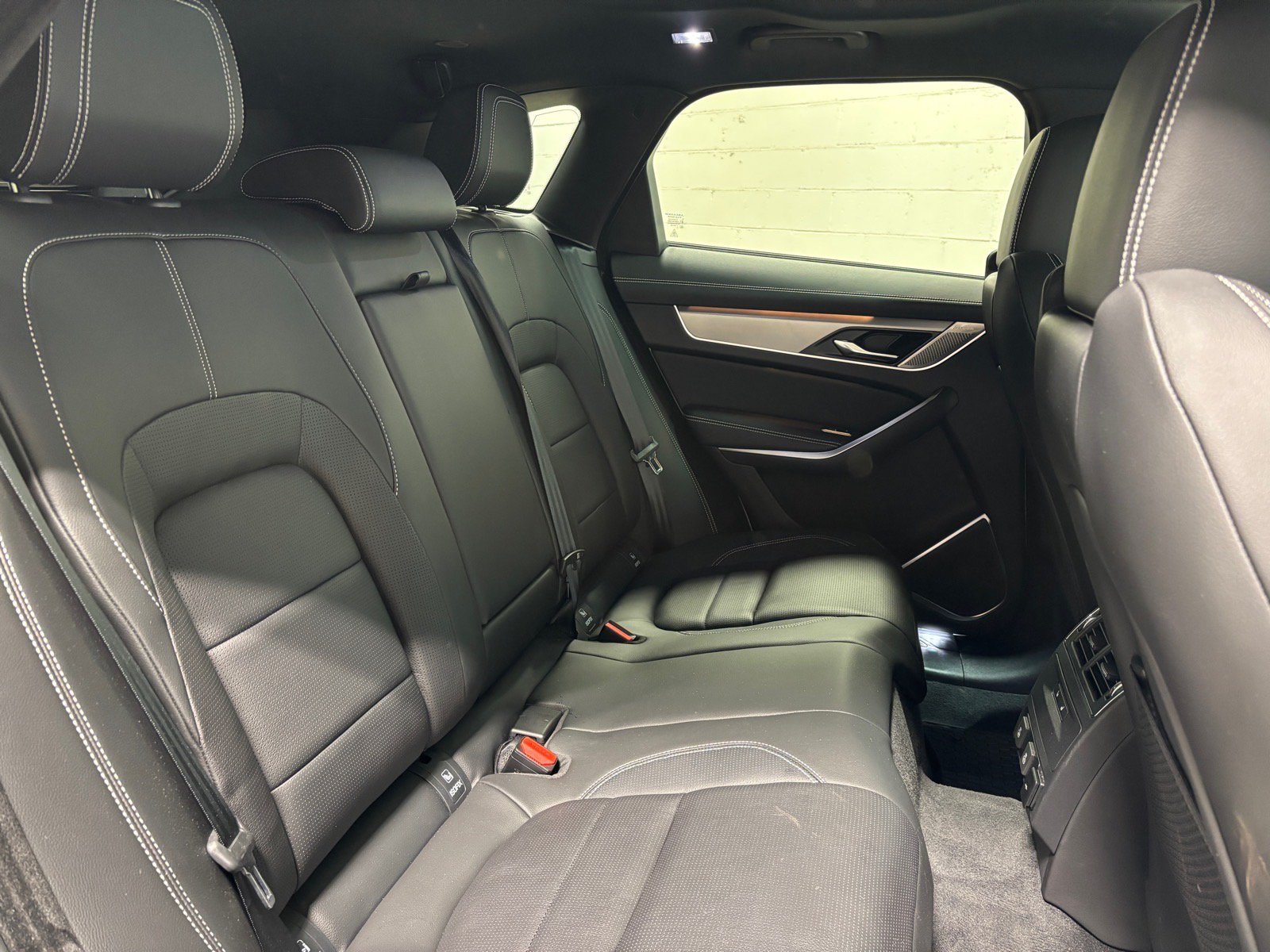 New 2026 Jaguar F-PACE R-Dynamic S AWD/4WD image 38